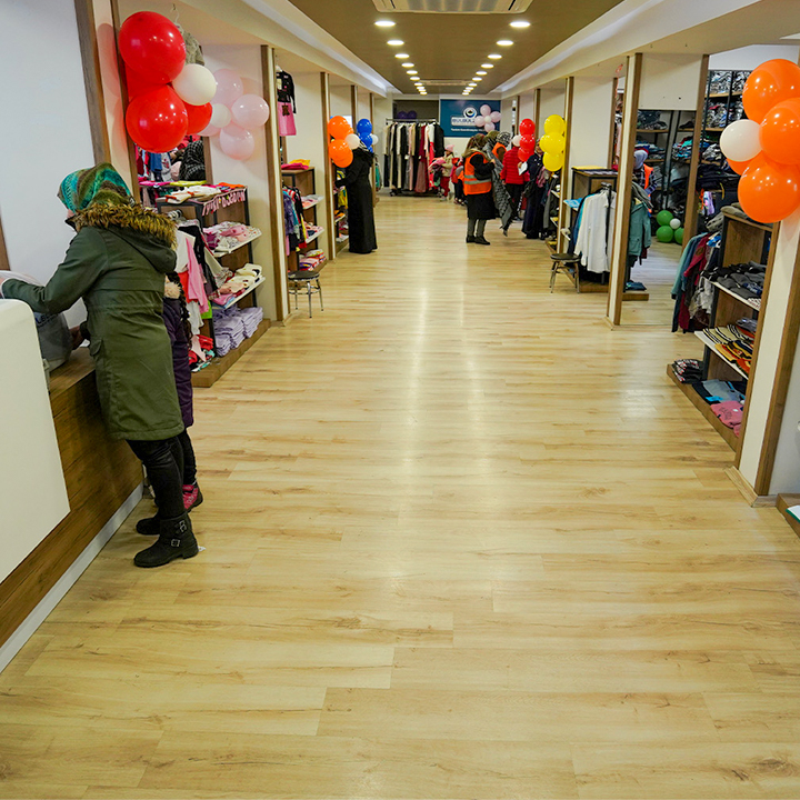 “Bir Çocuk da Siz Giydirin” Kampanyası ile Yardıma Muhtaç Çocuklara Destek