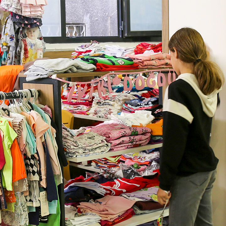 “Bir Çocuk da Siz Giydirin” Kampanyası Devam Ediyor