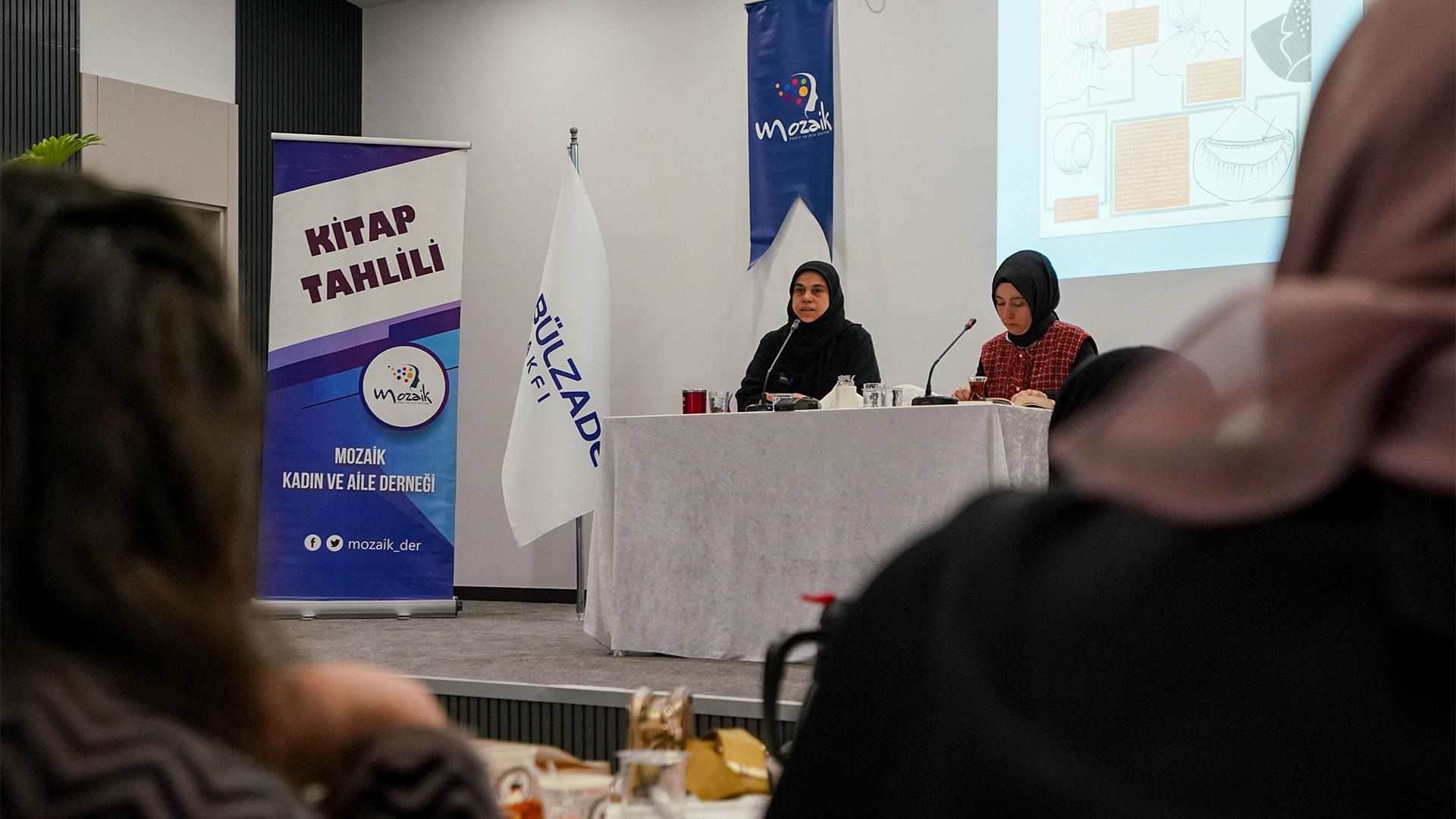 “Şule Yüksel Şenler” Kitap Tahlili Programı