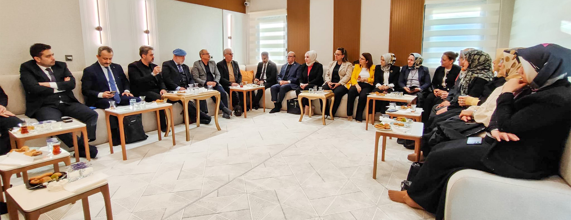 Mozaik Kadın ve Aile Derneği Aile Birliği İçin Sahaya İndi